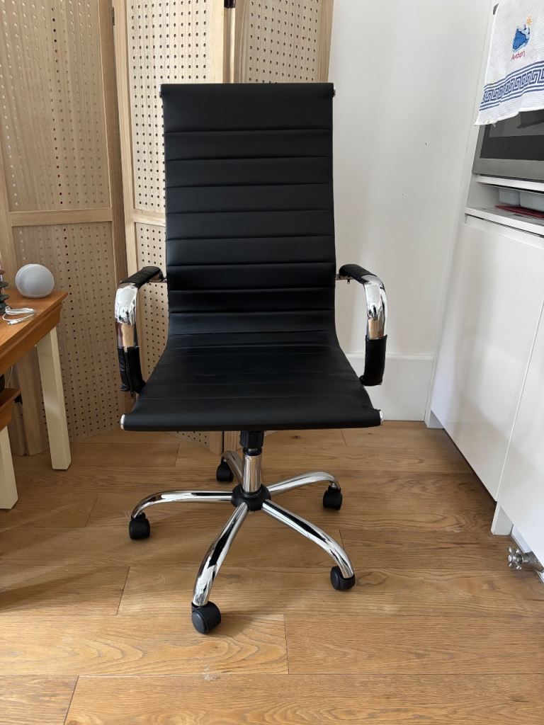 Vitra Style Replica Chair