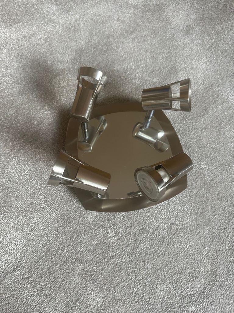 Calling light fitting
