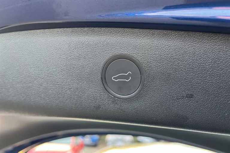 2021 Tesla Model 3 Long Range AWD 4dr Auto SALOON ELECTRIC Automatic