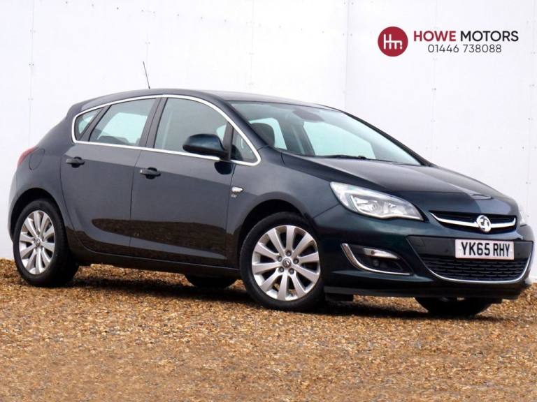 2015 Vauxhall Astra 2.0 CDTi Elite Hatchback Diesel Auto 5dr - Just 33,814 Miles / Heated Leath H...