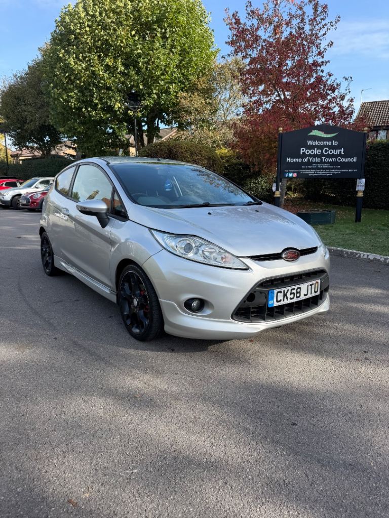 Ford Fiesta Zetec 1.6 Petrol - 10 months mot - 138k miles