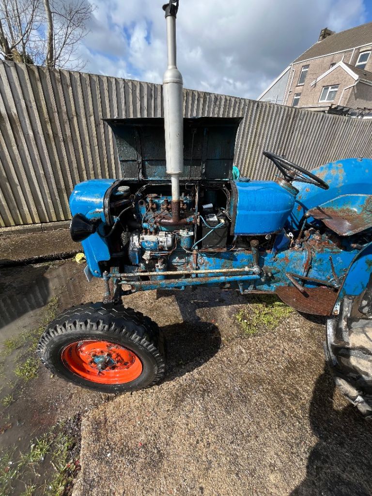 Fordson dexta tractor