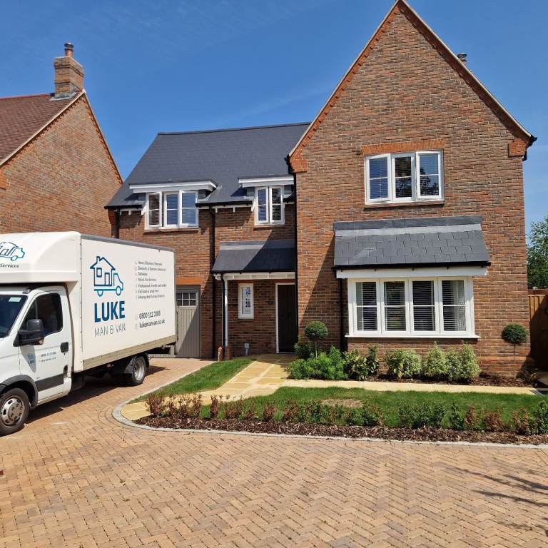 Local Removal Company - Gerrard Cross -Man with a CLEAN BIG VAN 24/7 Reliable and always on time 