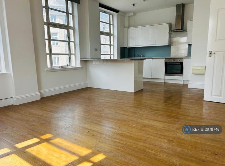 1 bedroom flat in West Street, Brighton, BN1 (1 bed) (#2879748)