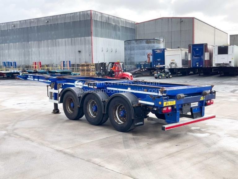 DENNISON SLIDING SKELETAL TRAILER 