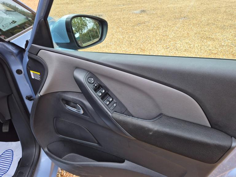 2016 Citroen C4 Picasso BLUEHDI SELECTION 5-Door Diesel