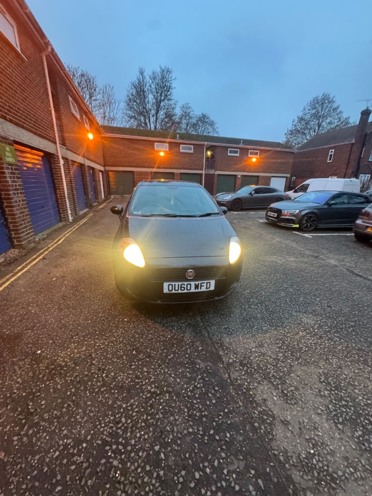 Fiat, GRANDE PUNTO, Hatchback, 2010, Manual, 1368 (cc), 5 doors