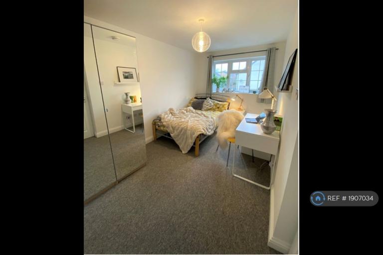 1 bedroom in Bramwell Close, Swindon, SN2 (#1907034)