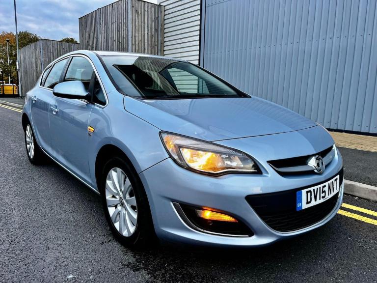 2015 Vauxhall Astra 2.0 CDTi ecoFLEX Elite Euro 5 (s/s) 5dr HATCHBACK Diesel Manual