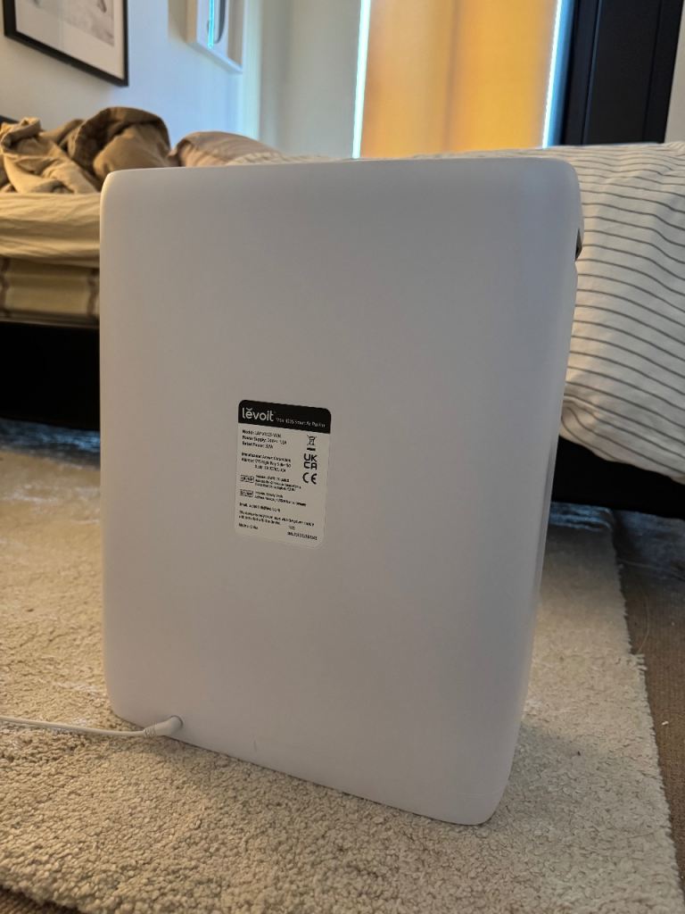 Levoit Smart HEPA Air Purifier for Bedroom Home, Washable Pre-Filter, 104m² - Pristine condition