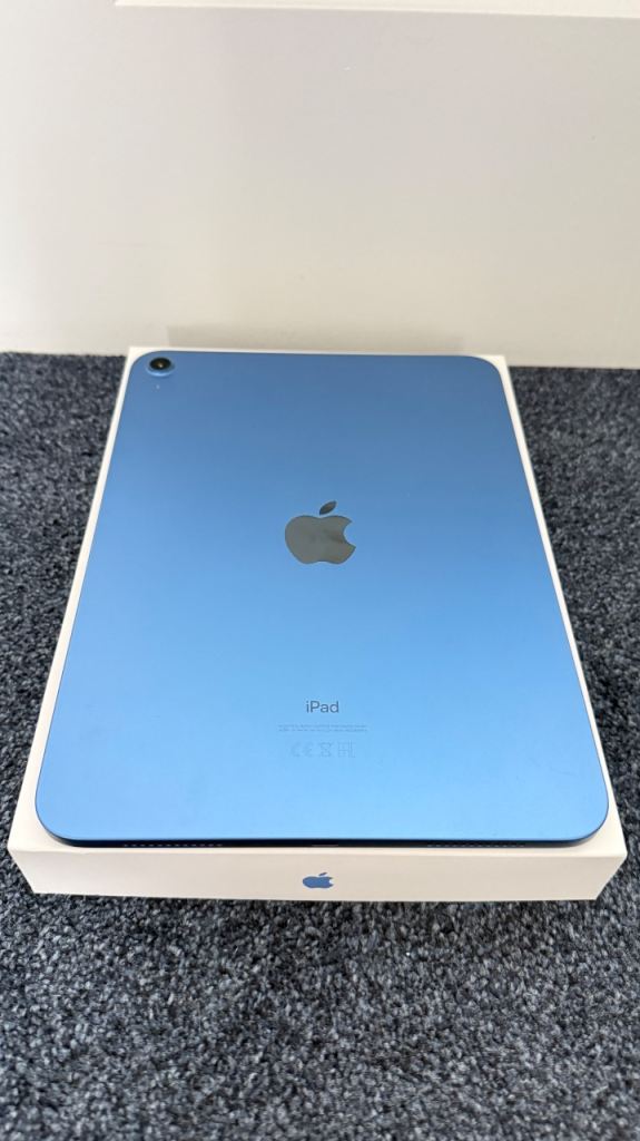 Apple iPad 10th Gen Blue with Box & Case