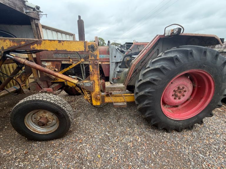 International 574