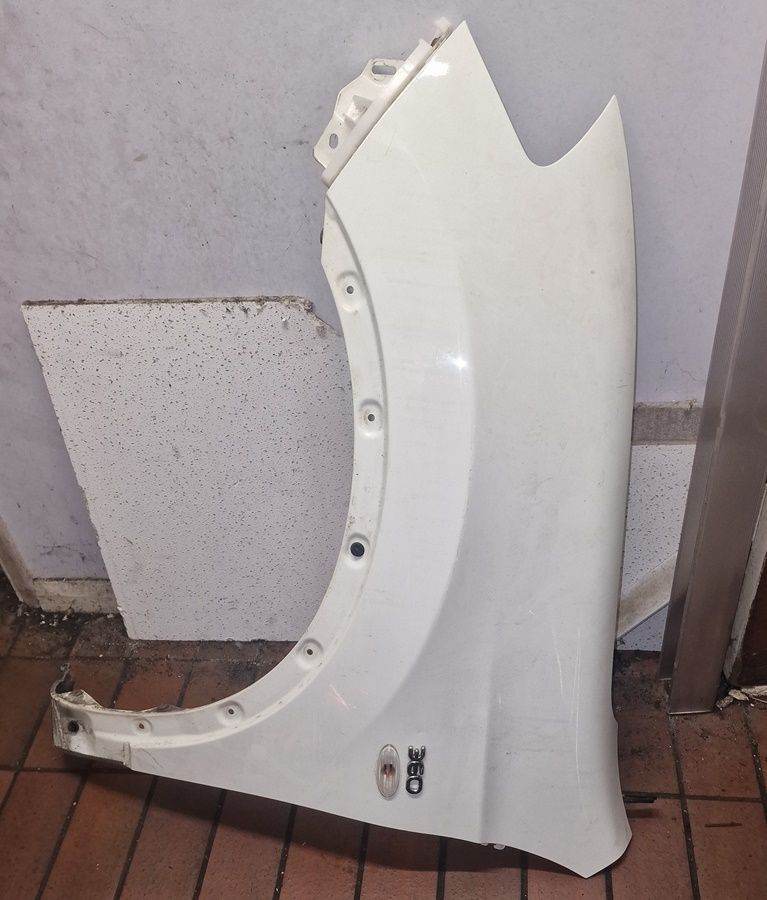 Nissan Qashqai Left Side Front Wing Fender White 2012