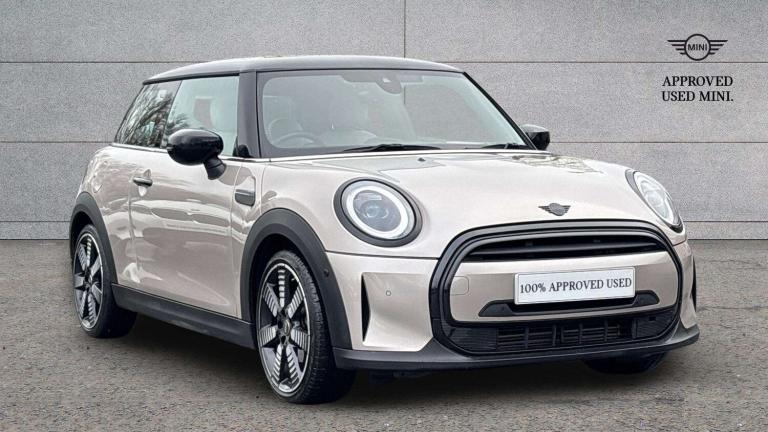 MINI Hatch 1.5 Cooper Exclusive 3dr Auto Hatchback Petrol Automatic