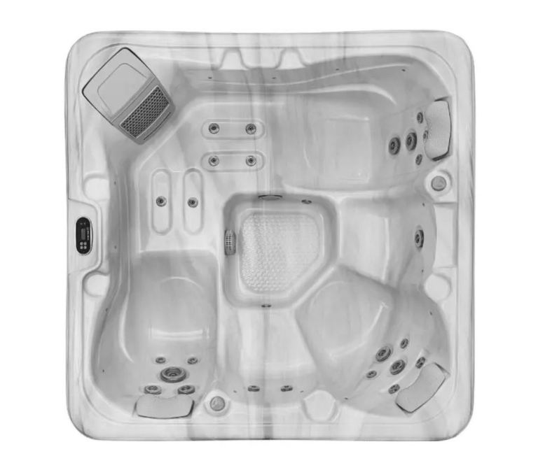Brand New 5 Person Hot Tubs with Free Delivery 