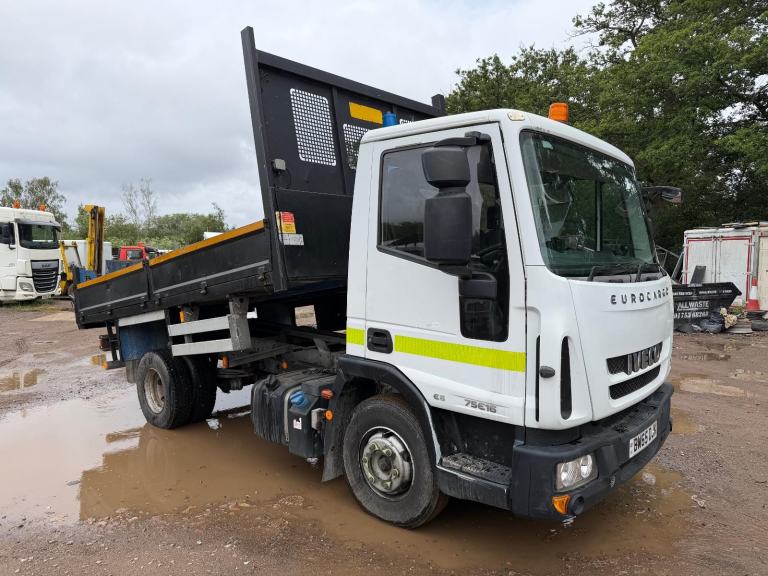 Iveco Eurocargo 76e16 2015 65 EURO 6 7.5 ton tipper insulated body low KMS 