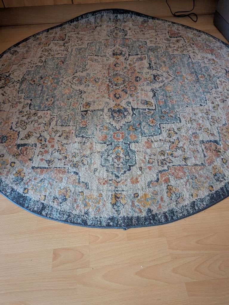 (URGENT sale) Round Vintage Style Rug - Blue & Terracotta Pattern