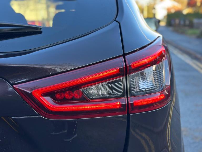 2021 Nissan Qashqai 1.3 DIG-T N-Connecta DCT Auto Euro 6 (s/s) 5dr HATCHBACK Petrol Automatic