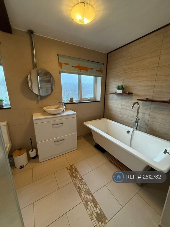 3 bedroom house in Westleigh Lane, Leigh, WN7 (3 bed) (#2512782)