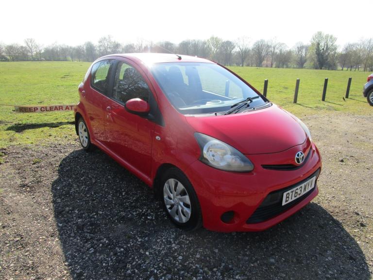 2014 Toyota AYGO 1.0 VVT-i Move 5 door Petrol HATCHBACK Petrol Manual