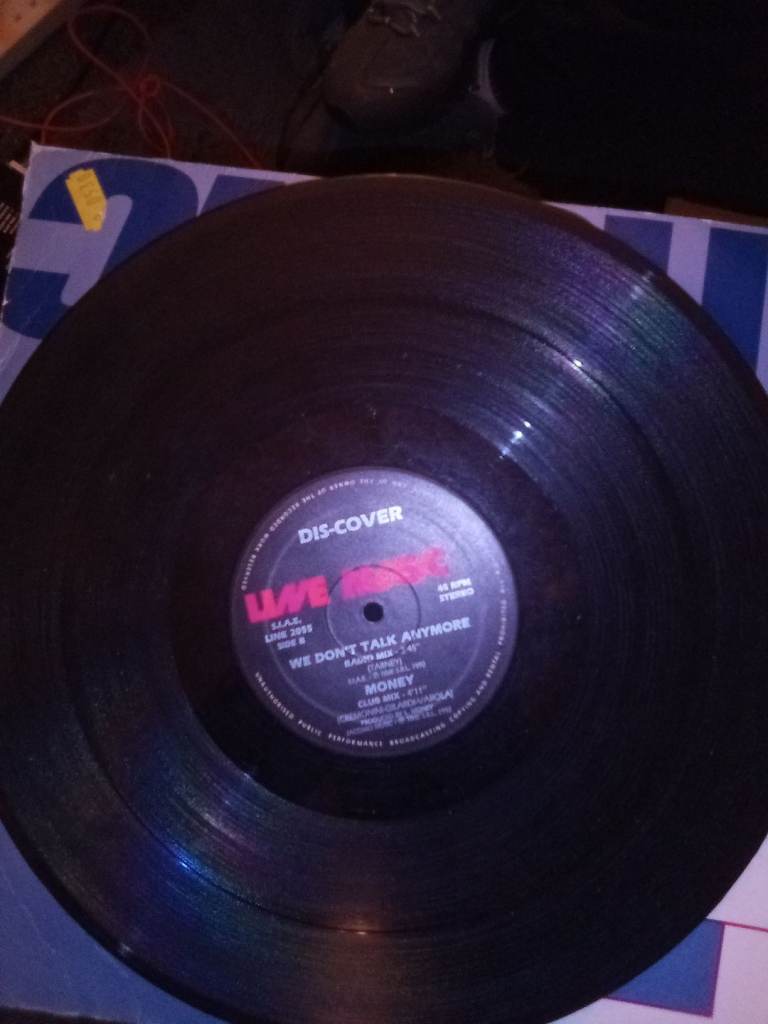 Vinyl we don't talk anymore 