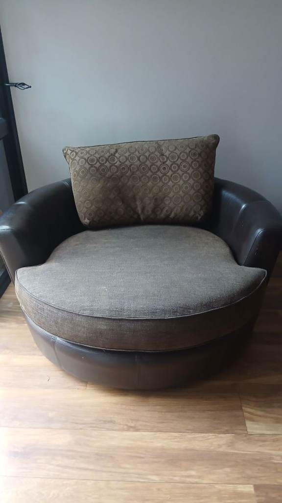 Free Brown Swivel Armchair Cuddle Chair with Cushion – Good Condition