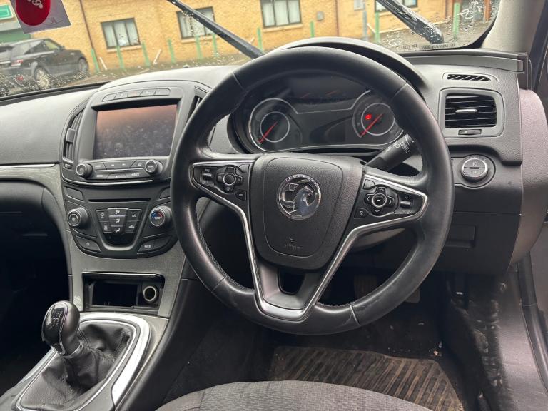 2015 Vauxhall Insignia 1.6 CDTi ecoFLEX Design Nav 5dr [Start Stop] HATCHBACK Diesel Manual