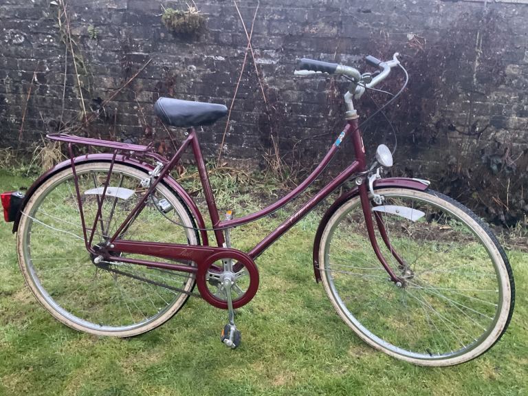 Ladies Vintage Raleigh bicycle 