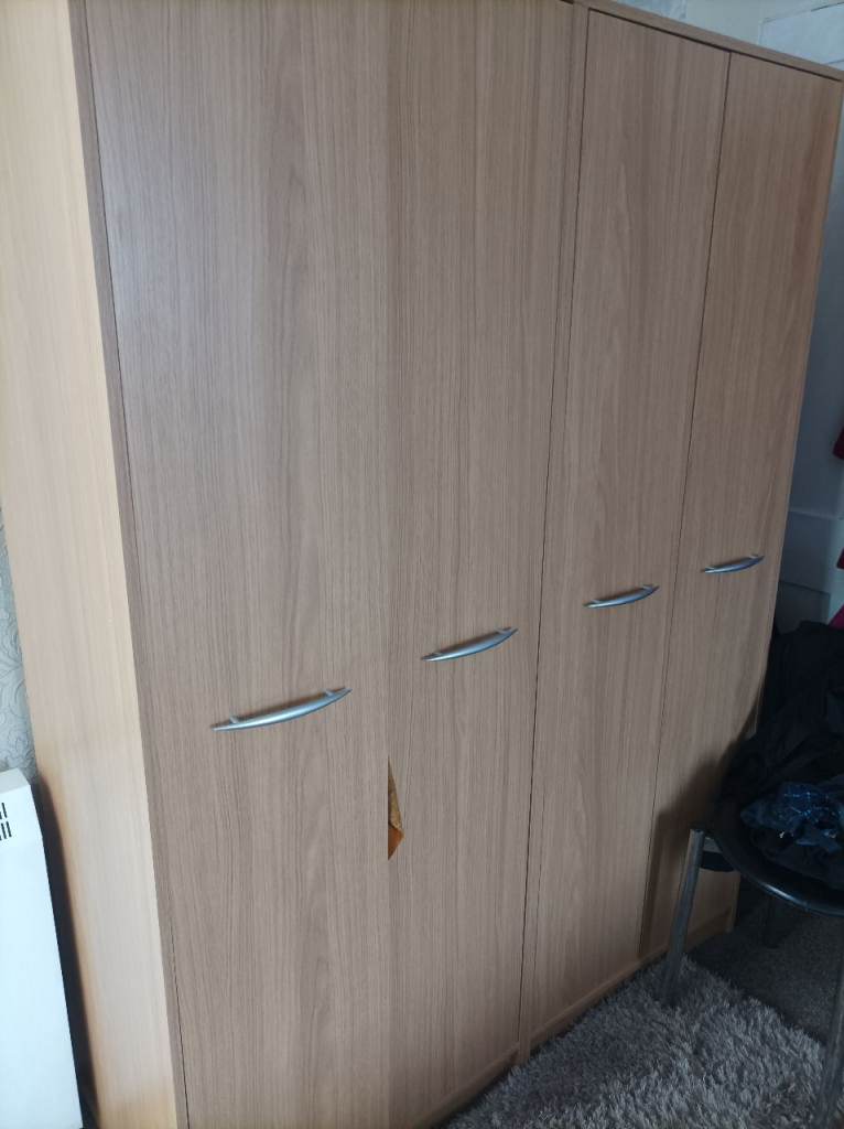 Wardrobes & storage 