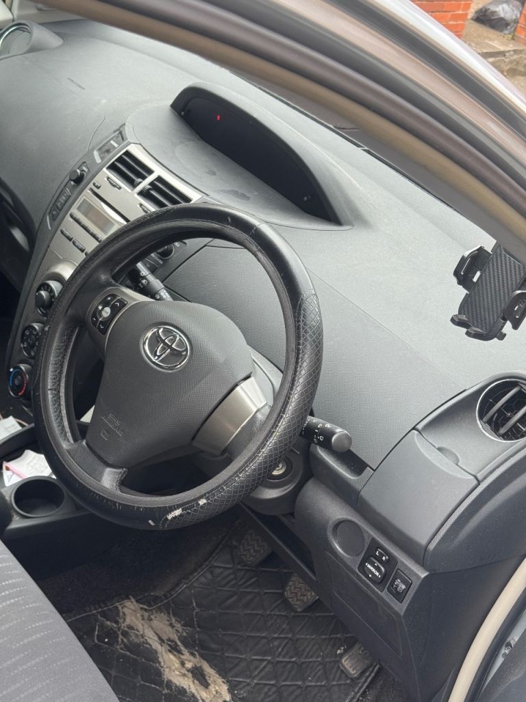 Toyota, YARIS, Hatchback, 2010, Manual, 1329 (cc), 5 doors