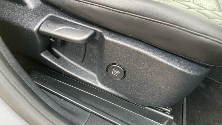 2023 Ford Puma 1.0 EcoBoost Hybrid mHEV 155 ST-Line Vignale 5dr Petrol Hatchback Hatchback Petrol...