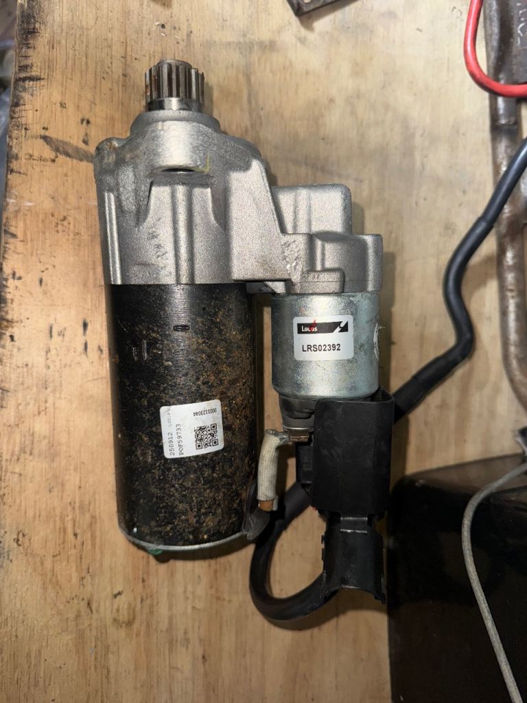 Volkswagen Tiguan starter motor like new 