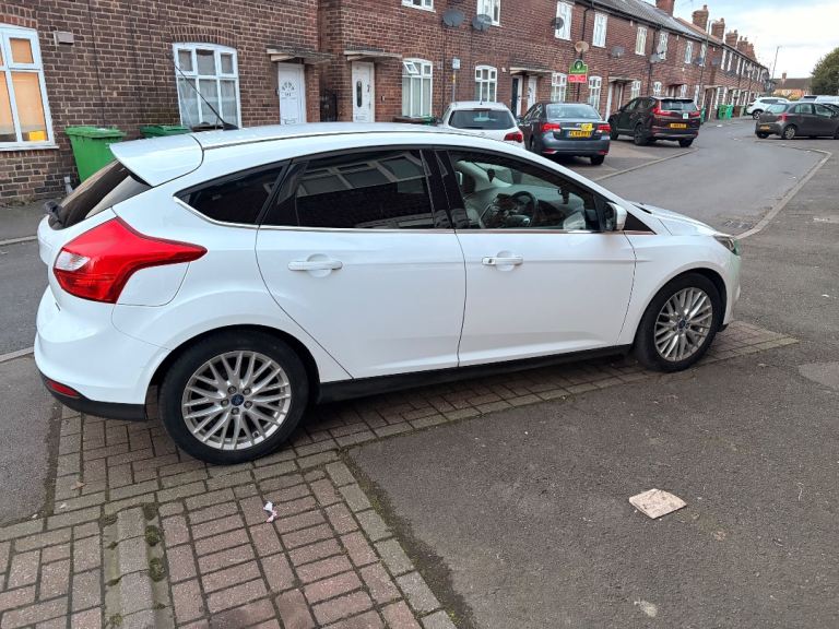 Ford, FOCUS, Hatchback, 2012, Manual, 998 (cc), 5 doors