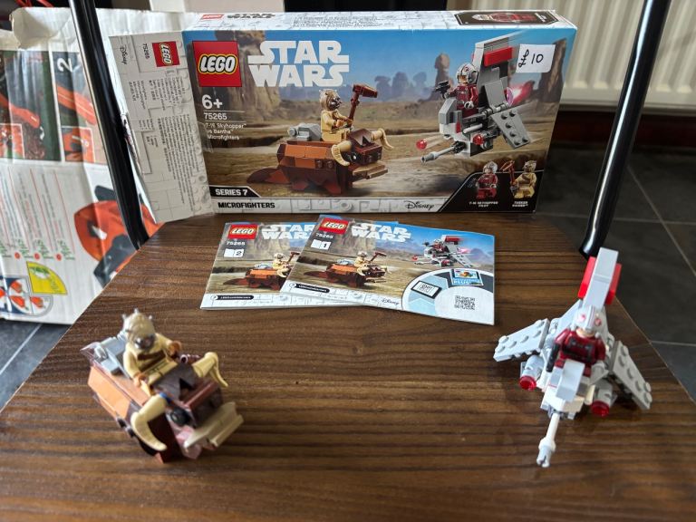 LEGO Star Wars Set 75265 Microfighters T-16 Skyhopper vs Bantha