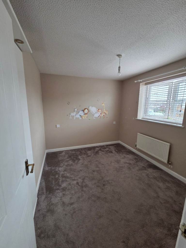 Double room in Rainham with own Toilet, kitchen access and parking