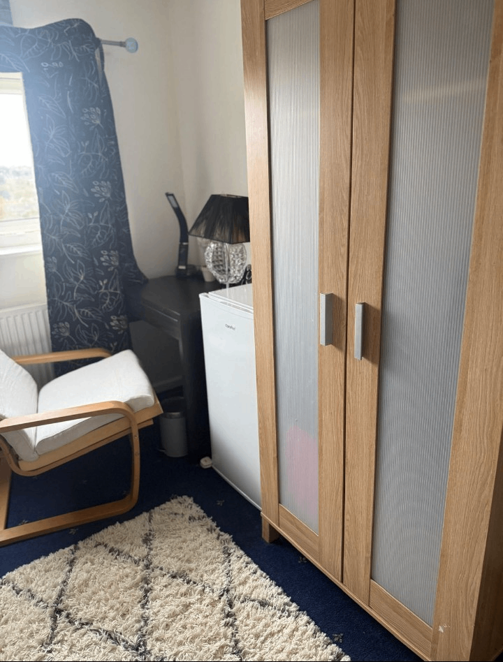Room to rent 