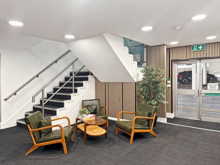 Edinburgh - EH2 2ER \ Flexible Desk Access Through Coworking Membership