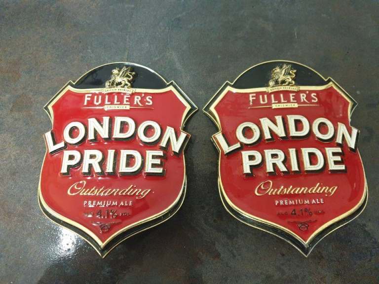 VINTAGE FULLERS LONDON PRIDE CHISWICK METAL PUMP CLIP PUB HOME BAR ALE BADGE