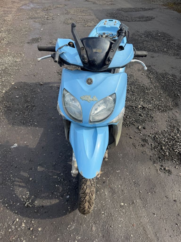 Yamaha HW xenter 125 2014 front wheel breaking 