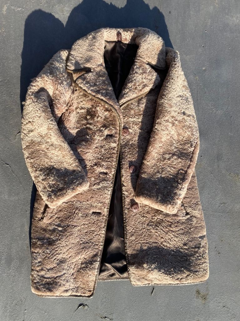 Vintage sheep skin/ fur light brown coat , S