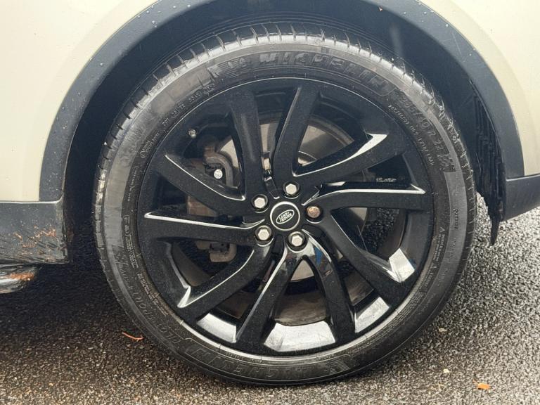 2017 Land Rover Discovery 3.0 TDV6 HSE Automatic 4WD Euro 6 5dr SUV Diesel Automatic