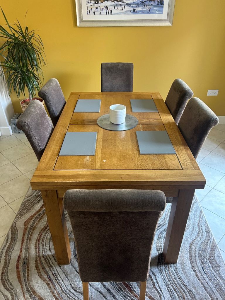 Oak Dining Table and 6 Brown Fabric Chairs – Good Condition