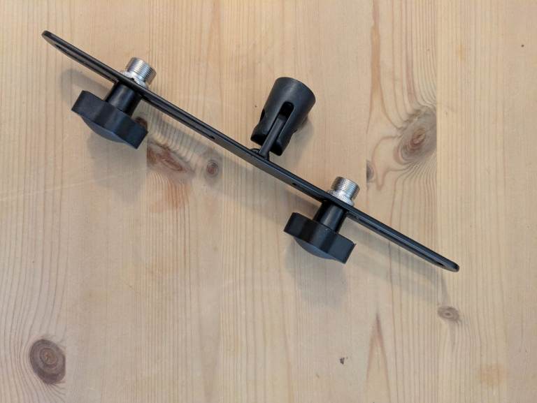 Microphone stereo bar