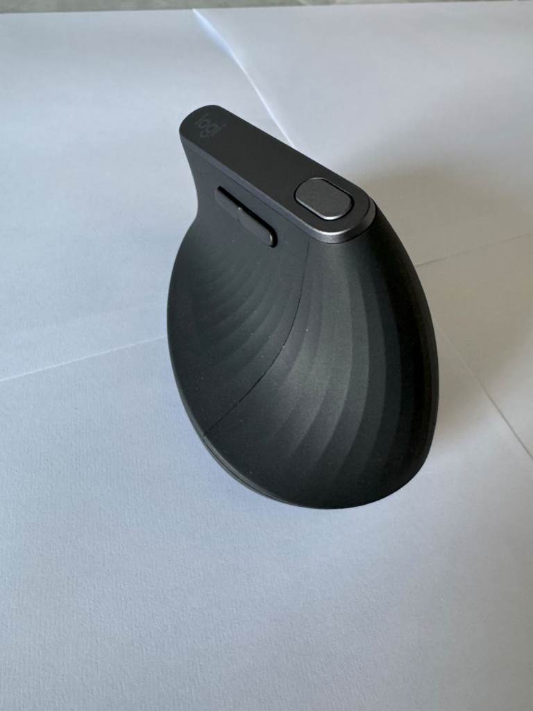 image for logitech MX Vertical mouse - Great condition!