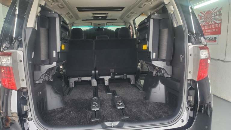 Toyota Alphard 2.4 black automatic 8 seater sunroofs fresh japanese import 2010