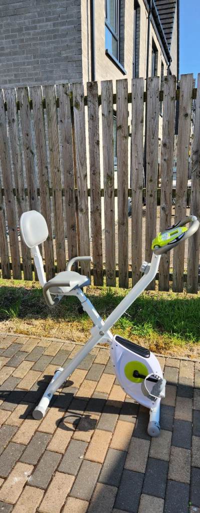 Slim Cycle 2-in-1 Exercise Bike