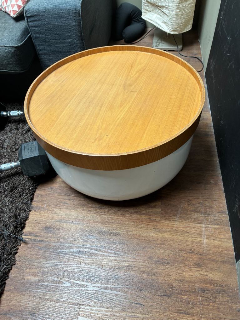 Coffee table with storage x2