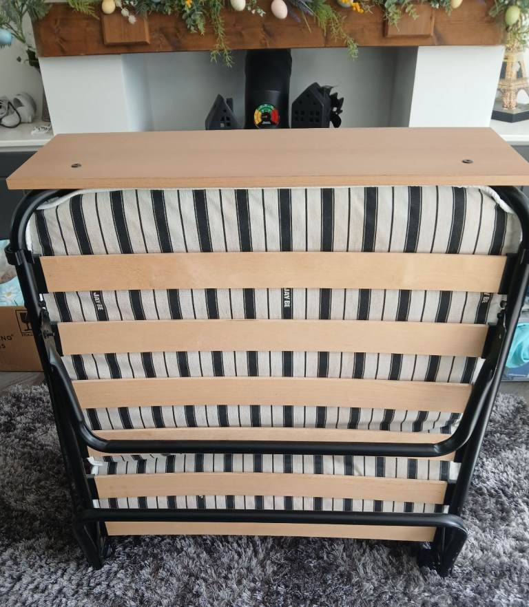 Jaybee foldable single bed with wheels