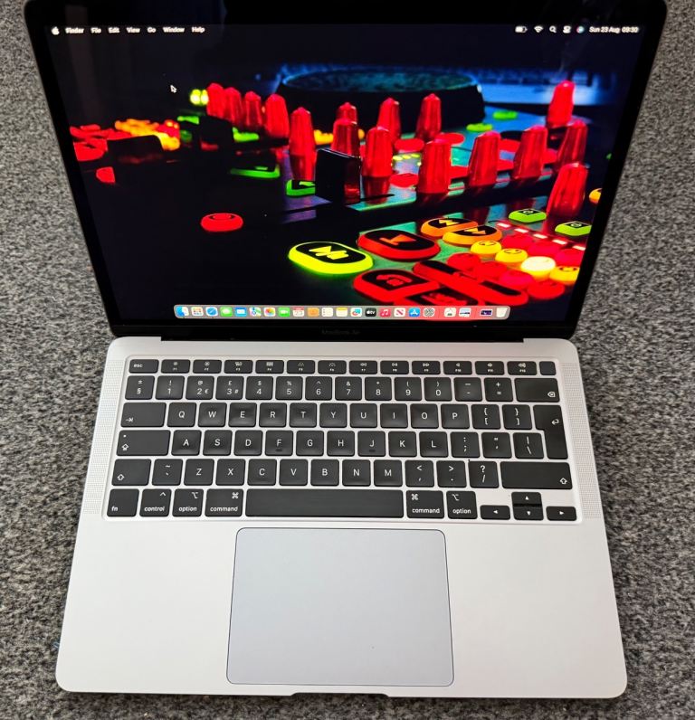 Apple MacBook Air UHD Retina Quad-Core 16GB with Microsoft Office 2024 & Apple Logic Pro 11