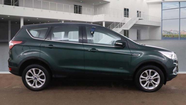 2017 Ford Kuga 1.5 EcoBoost 182 Titanium 5dr Auto HATCHBACK PETROL Automatic